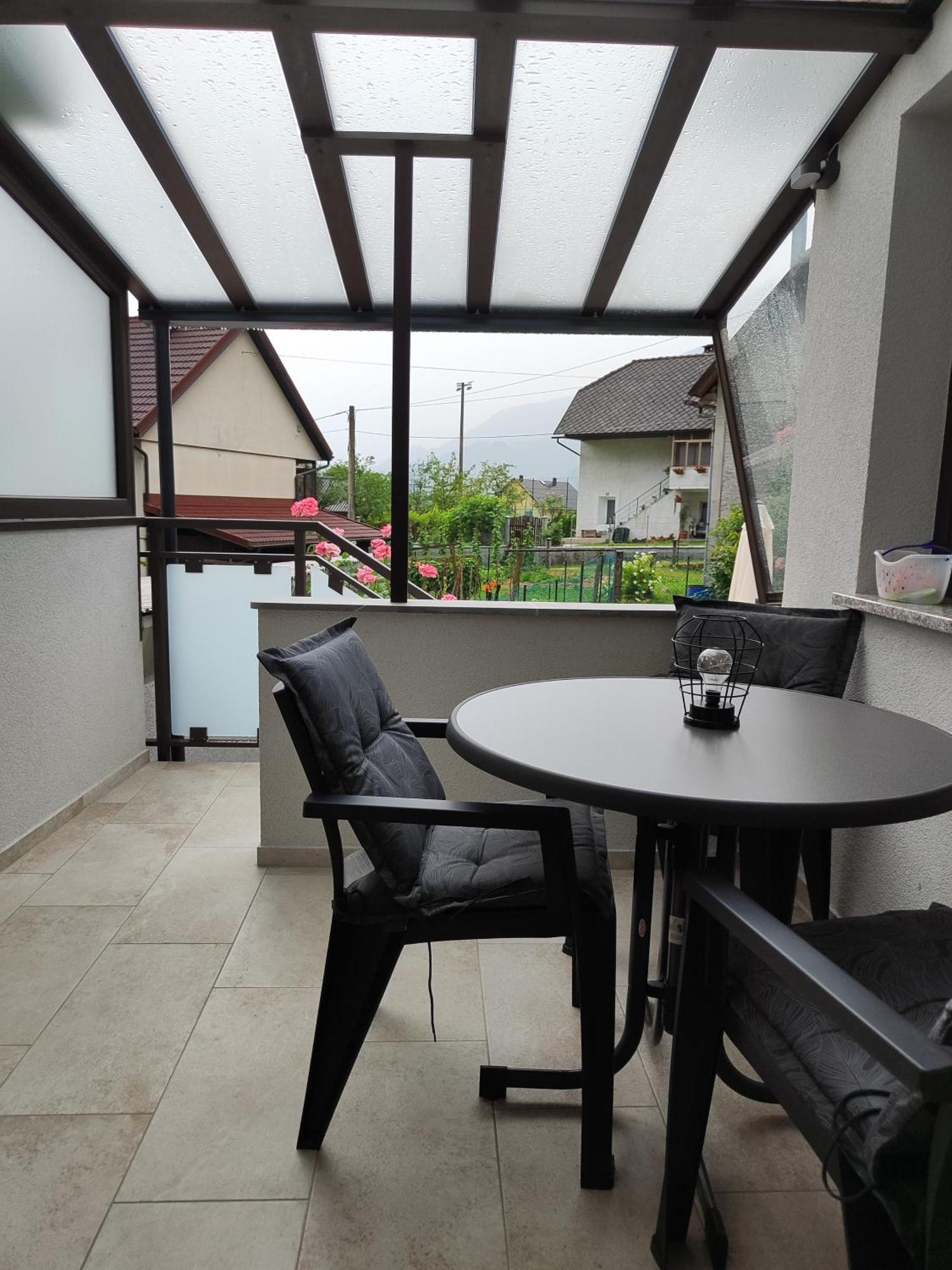 Apartamento Hisa Spuntar Bovec Exterior foto